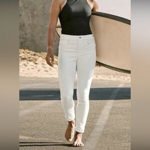 NWT ATHLETA Plus size 26X Sculptek Ultra Skinny Jean in White NWT 5357